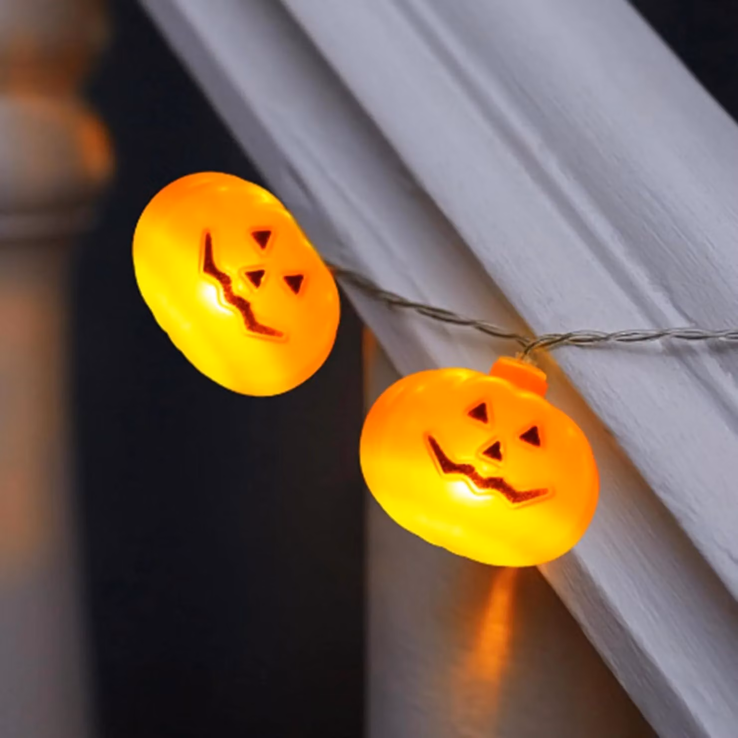 Garwarm Spooky Pumpkin 20 LED Waterproof Battery Operated Halloween String Lights in Orange – 7