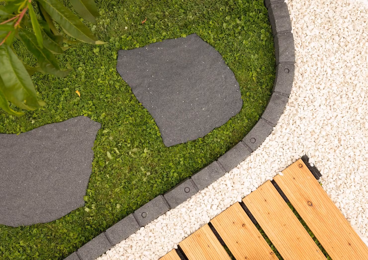 Nicoman Grey Recycled Rubber Natural Stone Effect Garden Stepping Stones, Set of 2 – 7