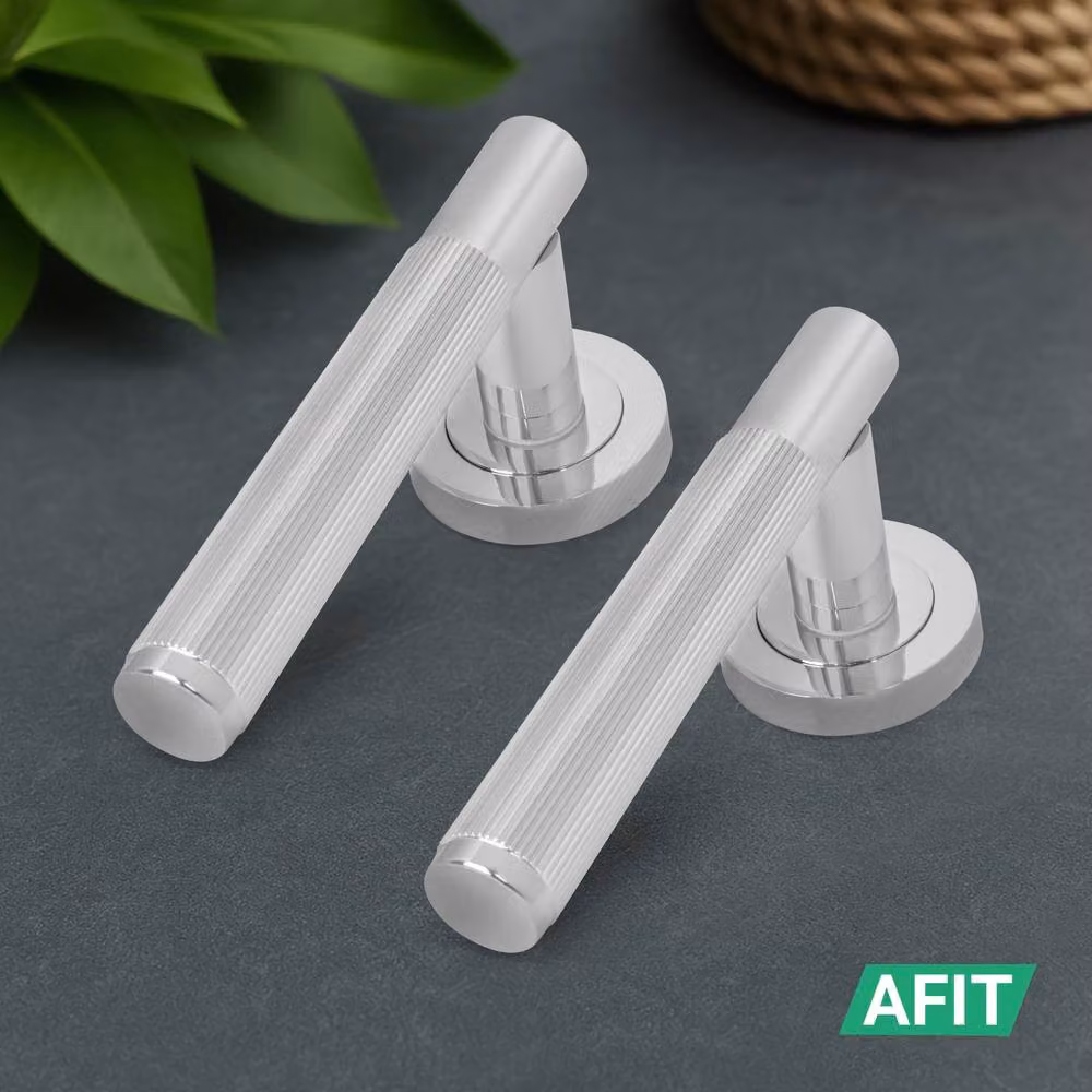 AFIT Polished Chrome Aluminium Door Handle and Latch Set in Silver – 6
