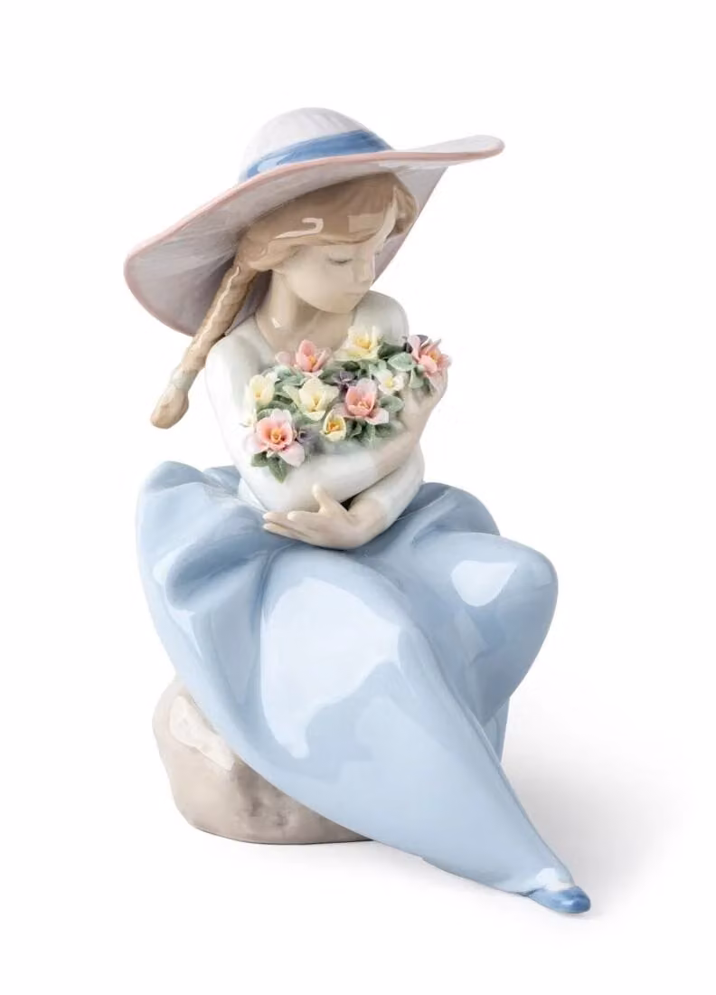 Lladró Fragrant Bouquet Girl Multicolour Porcelain Figurine
