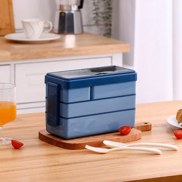Livingandhome Plastic Bento Lunch Box with Cutlery and Dividers, Blue, Microwave Safe