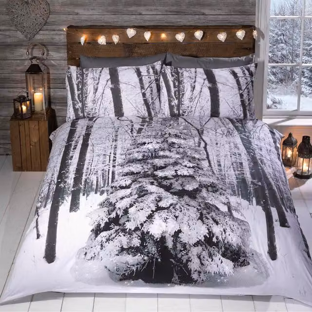 Rapport Home Winter Sparkle Graphic Duvet Cover Set in Black and White
