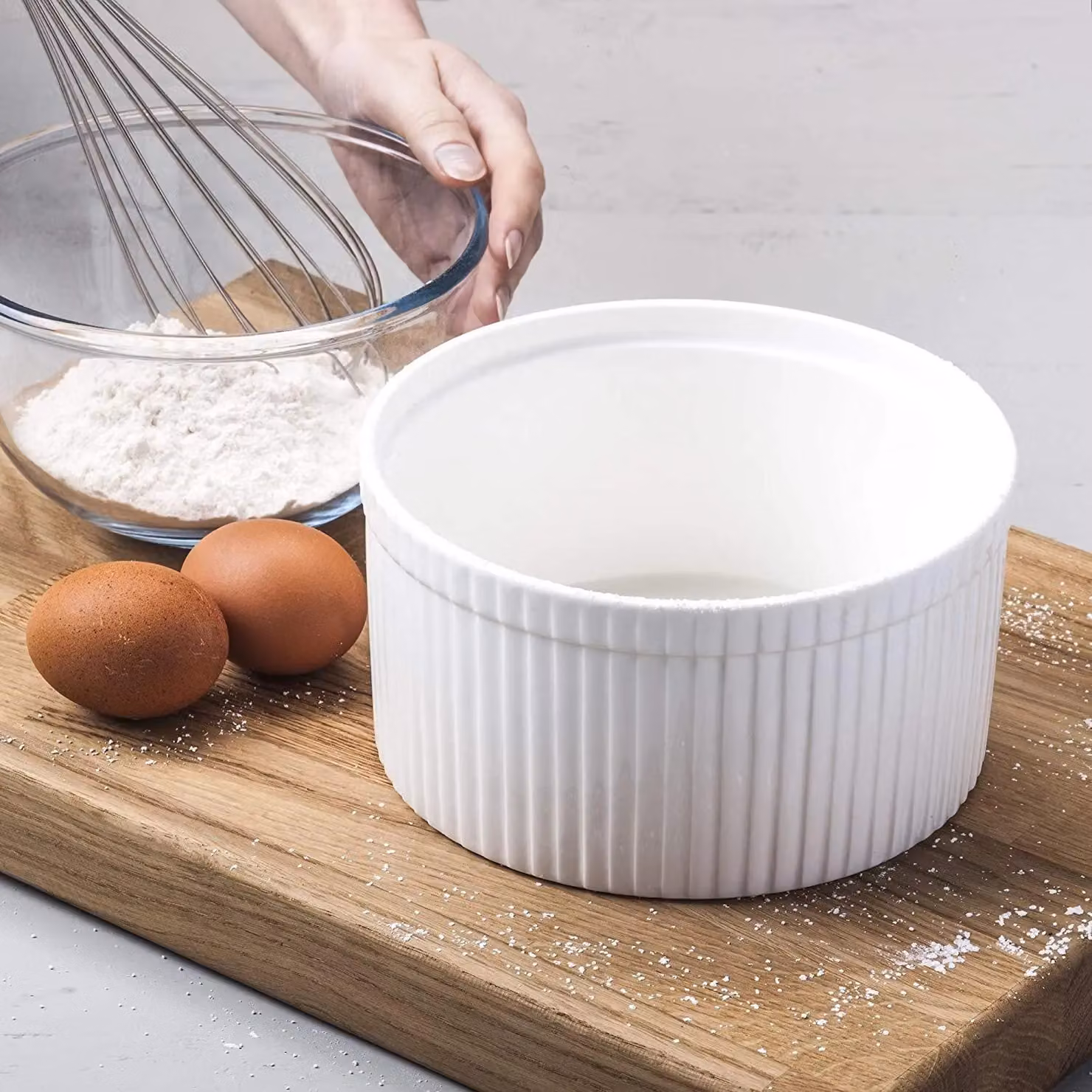 WM Bartleet & Sons 1750 T178 Traditional Porcelain Professional Soufflé Dish, 1.6 l, White – 3