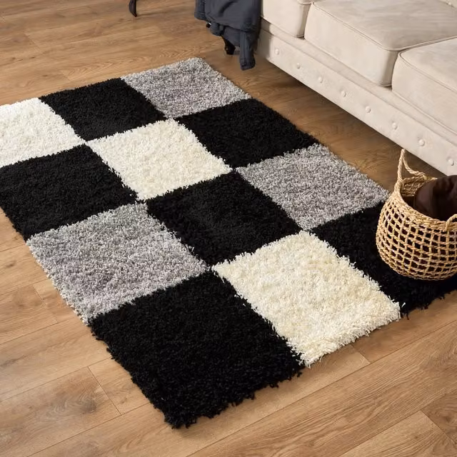 Bravich California Checked Shaggy Rug in Black, W: 120 cm, L: 170 cm