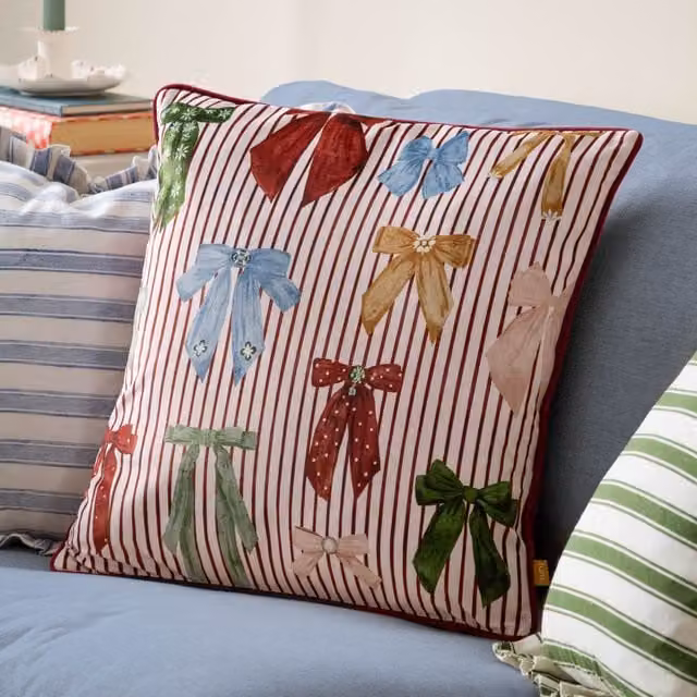 Furn Noortje Bows Piped Cushion, Multicolour, W/D/H: 45 x 45 x 45 cm – 1