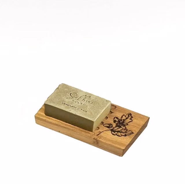 Selbrae House Autumn Acorns Oak Soap Dish and Soap Set in Brown