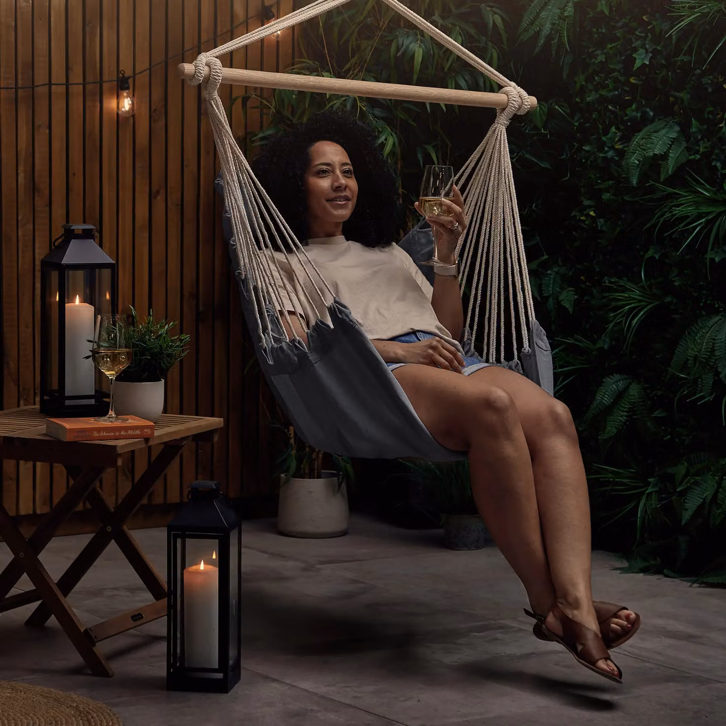 VonHaus Grey Outdoor Hanging Chair with Attachments, Boho Style 1 Seater Rope Garden Swing Seat and Hammock Chair – 3