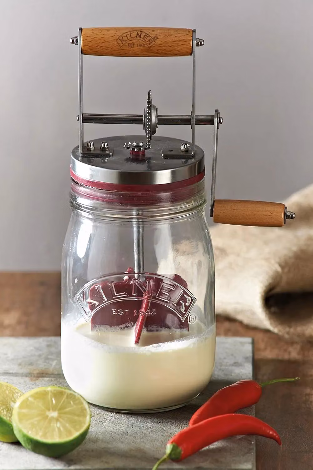Kilner Butter Churner Set with 1 l Clear Glass Jar and Hand Churning Mechanism – 3