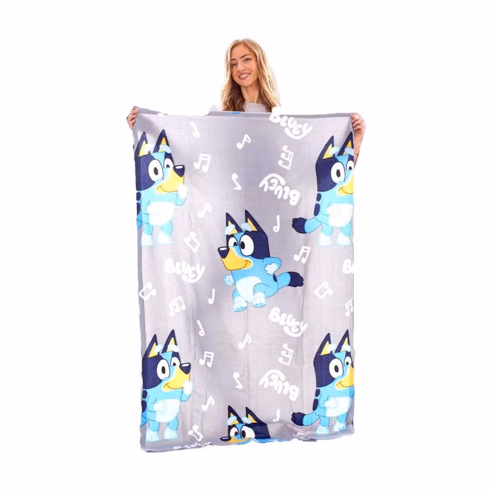 Bluey Supersoft Fleece Music Notes Blanket in Light Grey – 2