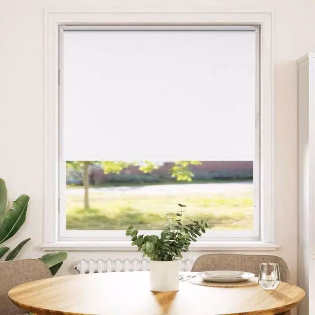 Berkfield Home White Blackout Roller Blind, Thermal Insulating Polyester, W: 95 cm, H: 130 cm