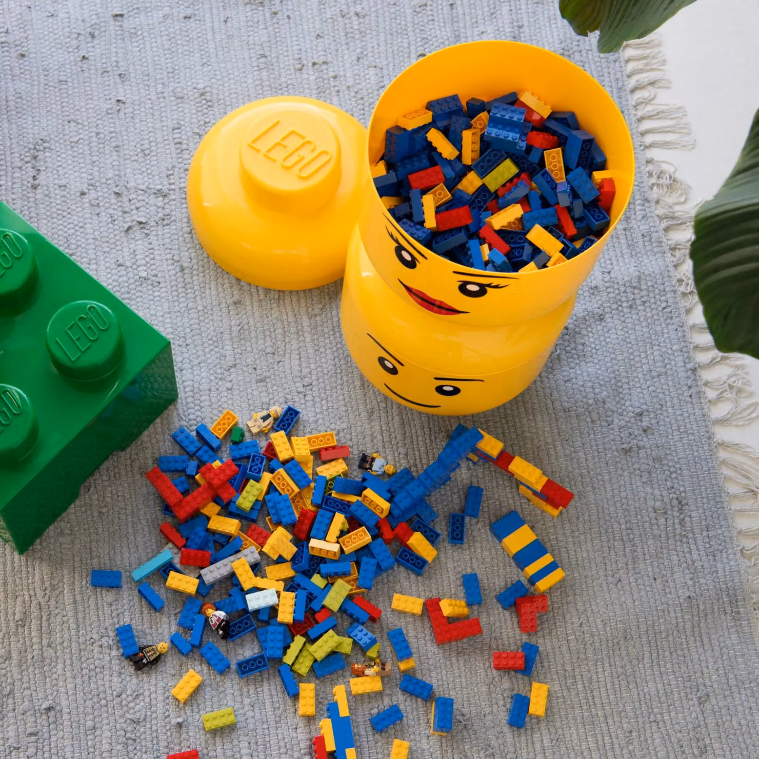 LEGO Boy Storage Head in Bright Yellow – 2