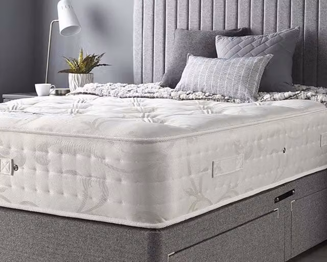 Catherine Lansfield White Natural Wool 3000 Pocket Spring Mattress for Adults