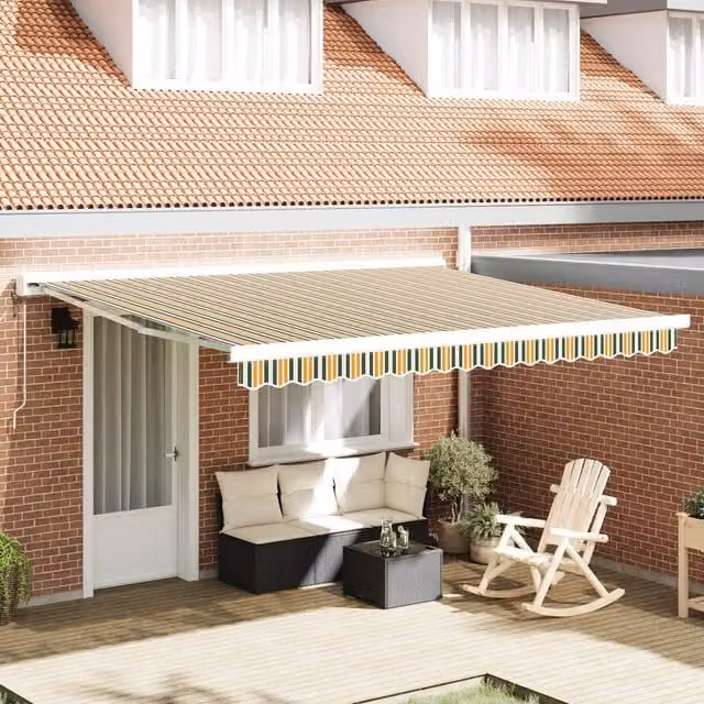Berkfield Home Manual Retractable Wall-Mounted Awning in Green and White Striped Polyester, W: 400 cm, D: 350 cm – 1