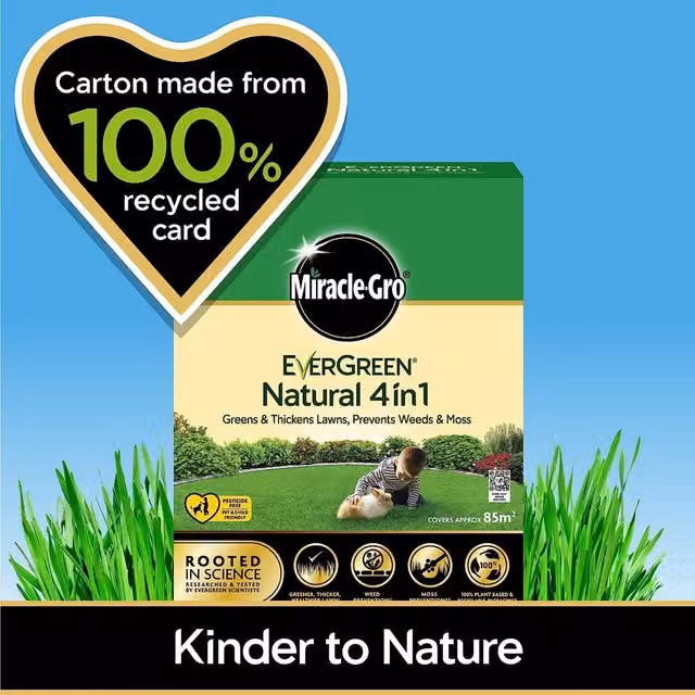 Miracle-Gro Evergreen Natural Lawn Feed Fertiliser 4 In 1 Weed and Moss Killer, 3.5 kg
