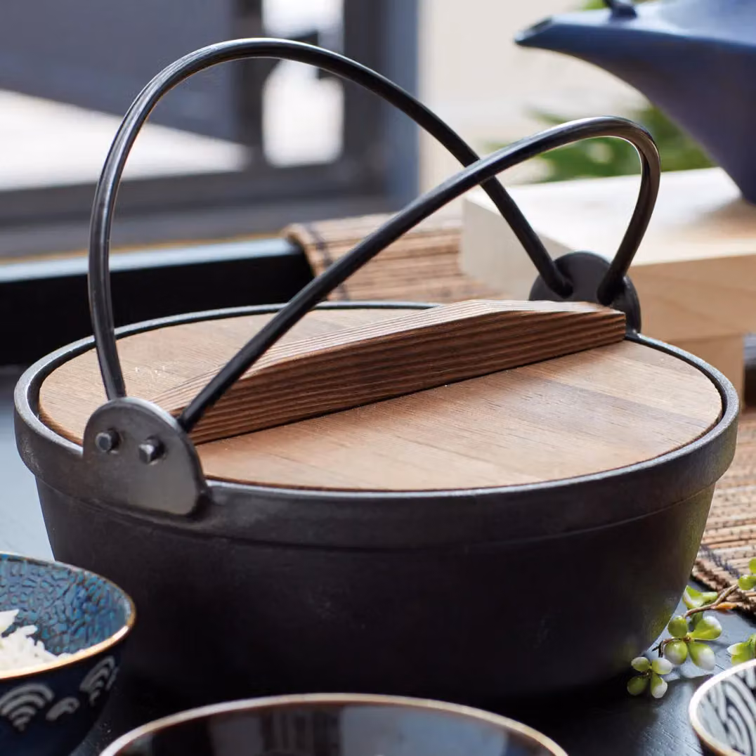 KitchenCraft World of Flavours Uncoated Cast Iron Casserole Cooking Pot, 1.5 l, Black – 3