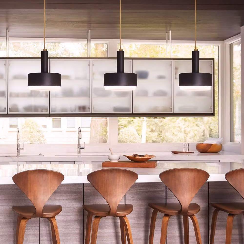 Hinkley Cedric Cylindrical Pendant Light in Black with 2x E27 Bulbs – 2