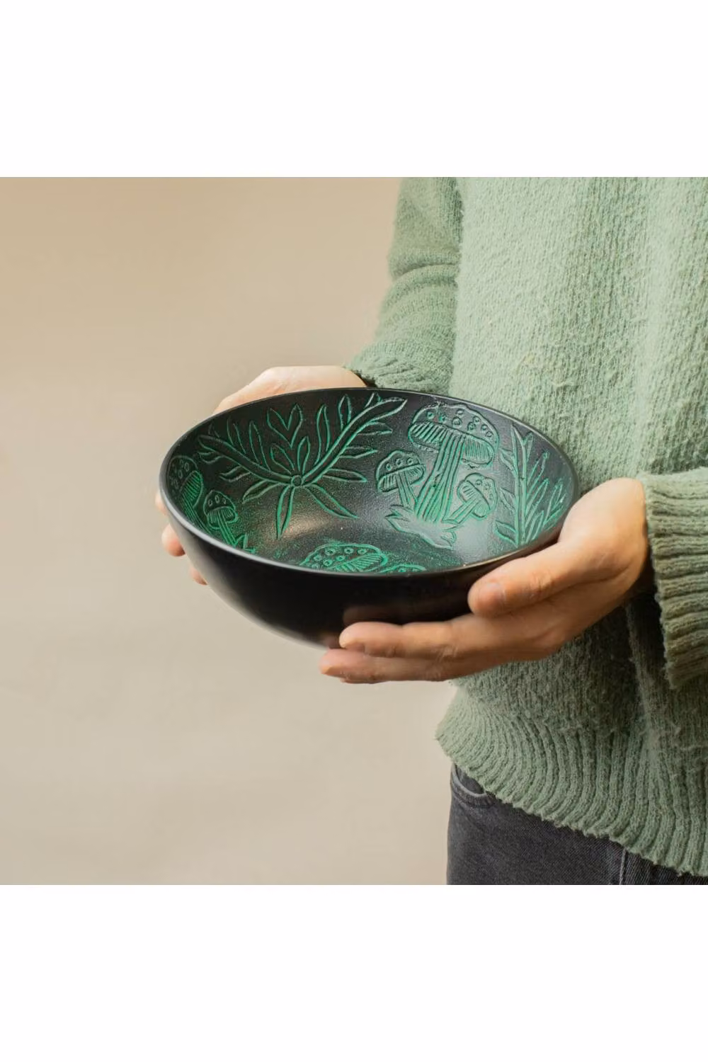 KDMD Green Magic Mushroom Aluminum Singing Bowl in Green and Black, 20 cm Diameter – 3