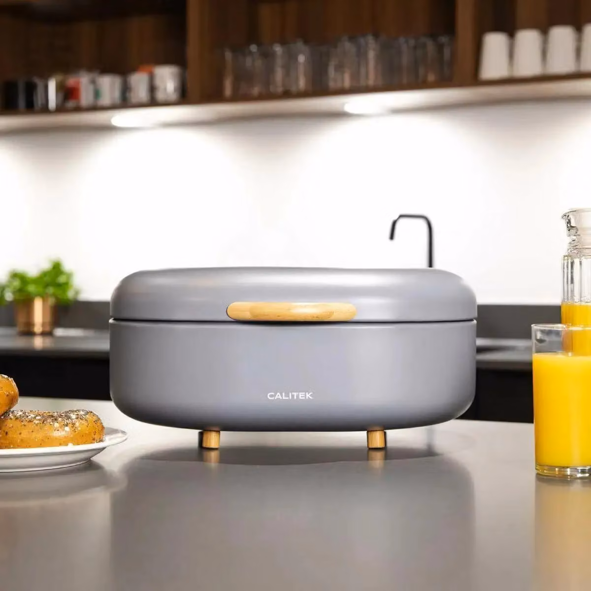Calitek Bread Bin in Grey Carbon Steel with Bamboo Feet – 3
