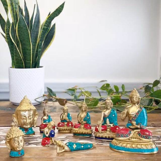 KDMK Gold Brass Buddha Figure for Oriental Tabletop Decoration, Height: 8 cm