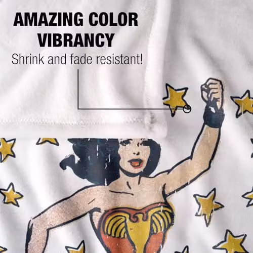 Warner Bros. DC Wonder Woman Action Figure Super Soft Fleece Throw Blanket, Multicolour, W: 91.44 cm x L: 147 cm – 2