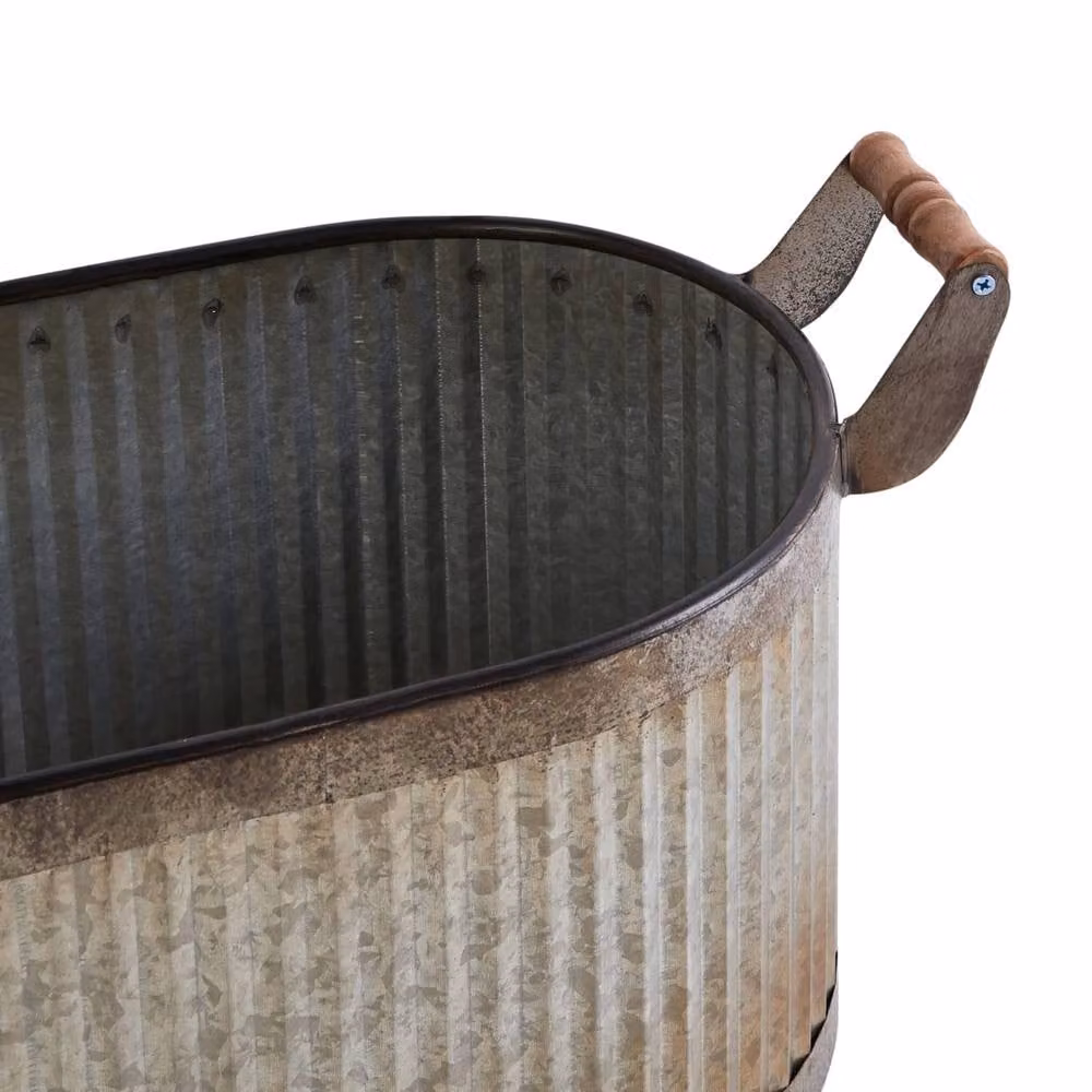 Wyld and Coco Set of 2 Grey Distressed Iron Planters with Wooden Handles – 3