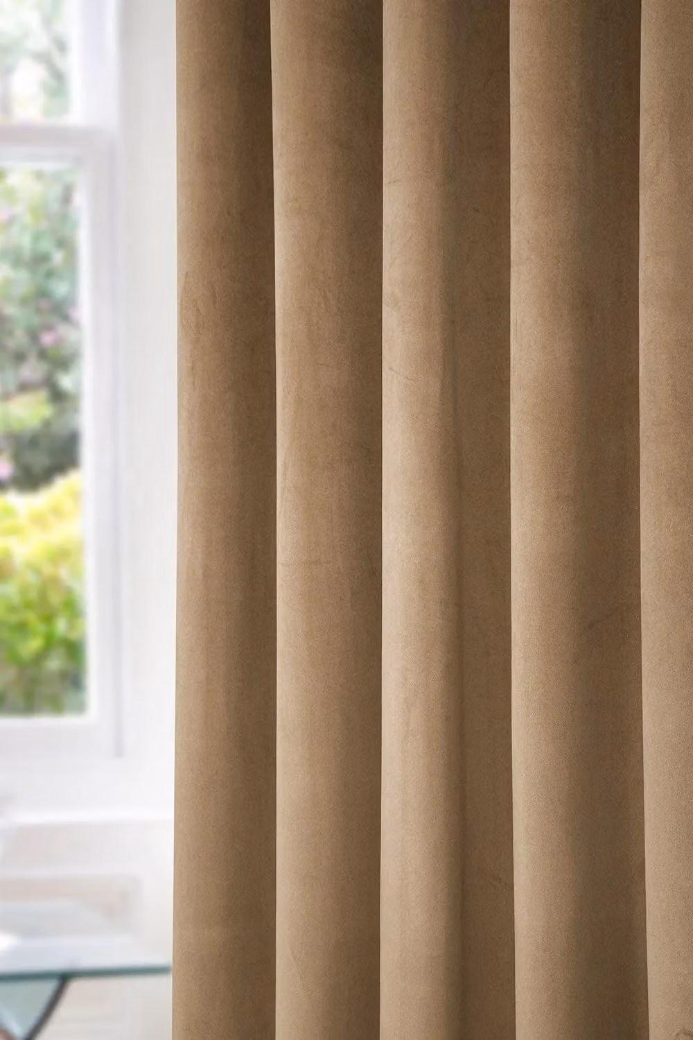 Homescapes Beige Velvet Blackout Curtains with Thermal Insulation, Width: 117 cm, Height: 183 cm – 2