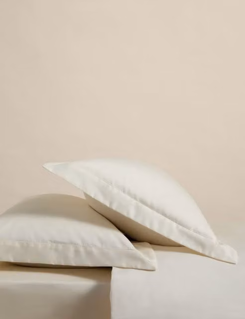 M&S 2 Pack Egyptian Cotton 400 Thread Count Silky Oxford Pillowcases in Beige