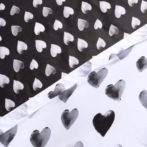 OHS Heart Print King Size Reversible Microfibre Polyester Duvet Cover Set in Mono White and Black, Duvet Cover 180 x 200 cm and Pillowcases 50 x 75 cm – 6