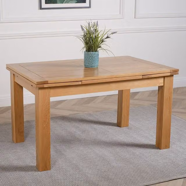 Thats Furniture Richmond Extendable Rectangular Oak Dining Table in Brown