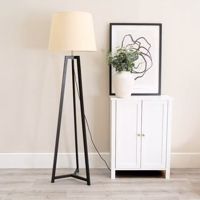 ValueLights Lottie Modern Wood Floor Lamp with Beige Fabric Cone Shade
