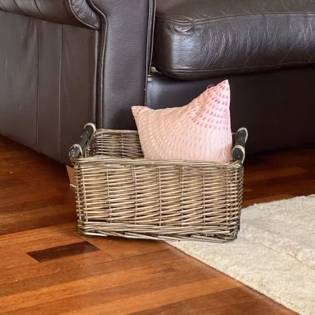 Topfurnishing Wicker Kitchen Log Fireplace and Xmas Hamper Storage Basket with Handle, Brown, Width: 41 cm