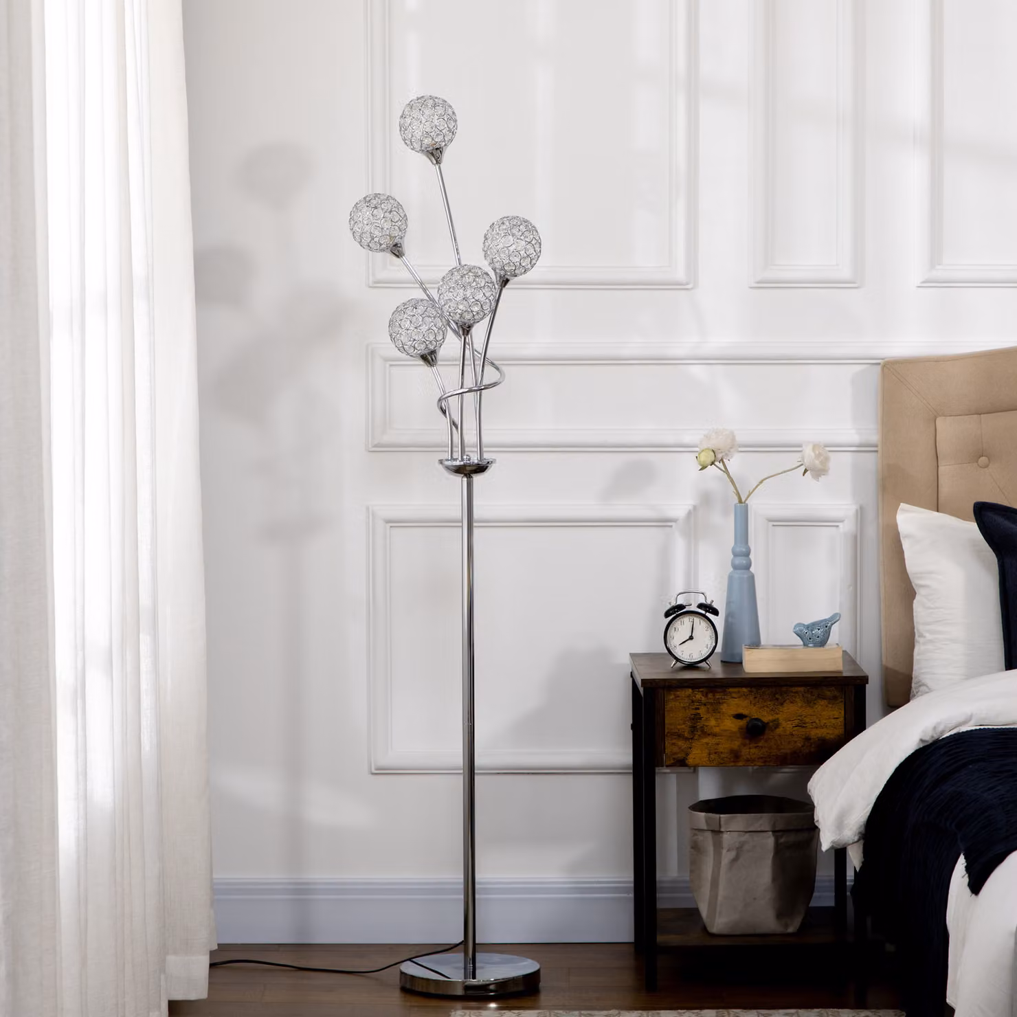 HOMCOM Modern Silver Crystal Floor Standing Lamp with 5 Lights for Living Room and Bedroom – 5