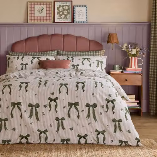 Furn Belle Stripe Reversible Duvet Cover Set in Green, 200 x 200 cm