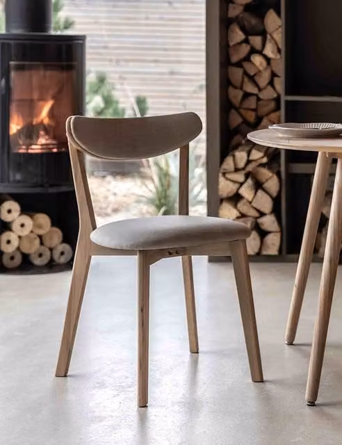 Gallery Direct Set of 2 Hatfield Retro Dining Chairs in Beige and Multicolour Fabric with Oak and Rubberwood Frames
