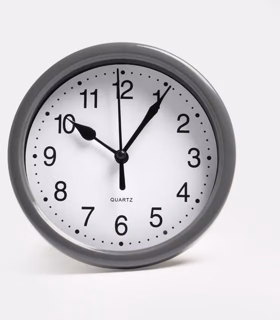 OHS Basic Round Analogue Wall Clock in Grey