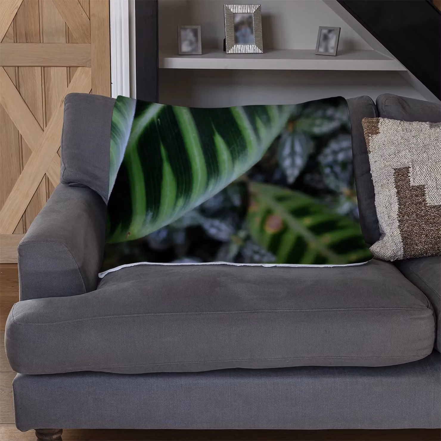 Benjamin Tate Design Yellow Structure In Exotic Jungle Setting Fleece Blanket in Yellow, Green and Beige, W/D/H: 120 x 150 cm – 2