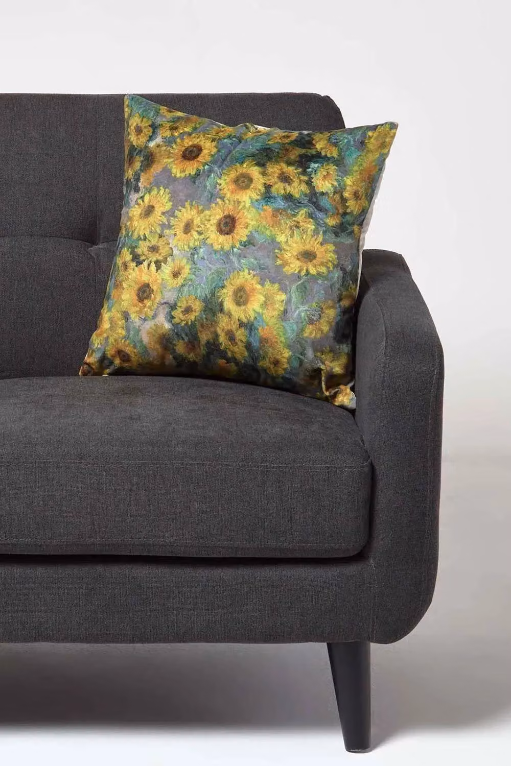 Homescapes Yellow and Beige Van Gogh Sunflowers Reversible Velvet Floral Cushion, W/D/H: 46 x 46 x 46 cm – 2