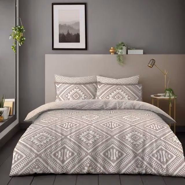 GAVENO CAVAILIA Kentish Printed King Size Duvet Cover in Multicolour