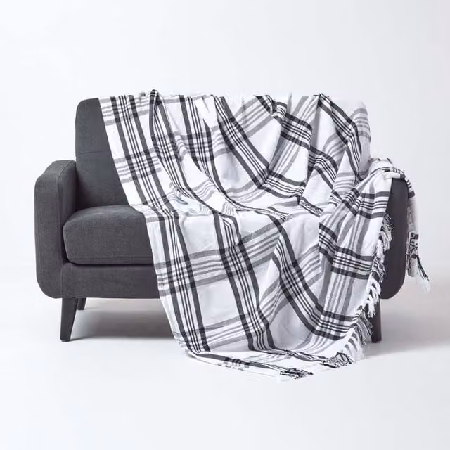 Homescapes White and Black Tartan Check Cotton Throw, W/L: 255 cm