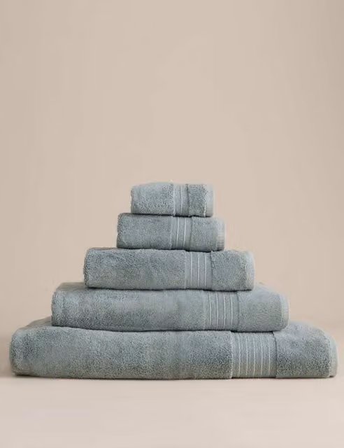 M&S Egyptian Cotton Fluffy Quick Drying Towel in Seafoam Green