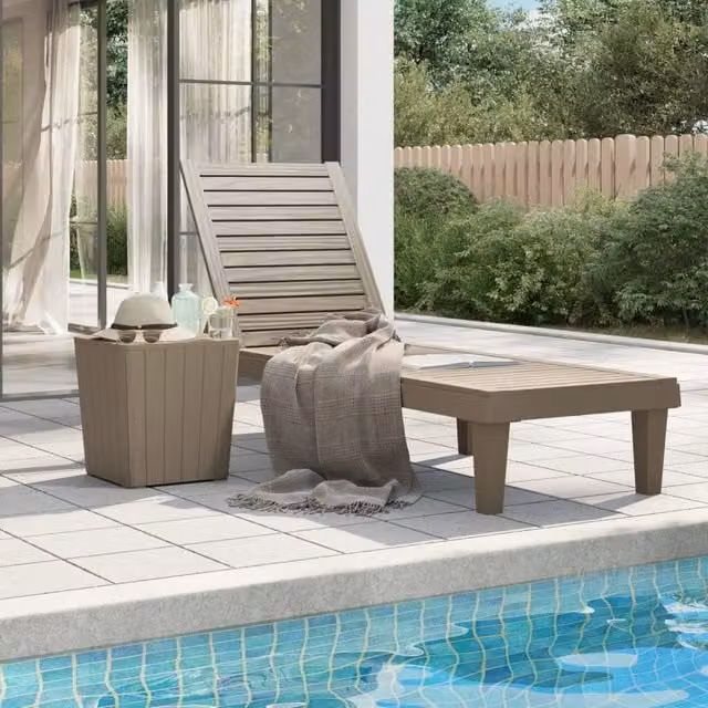 Berkfield Home Sun Lounger in Light Brown, Polypropylene with Adjustable Headrest, W/D/H: 155 x 58 x 83 cm