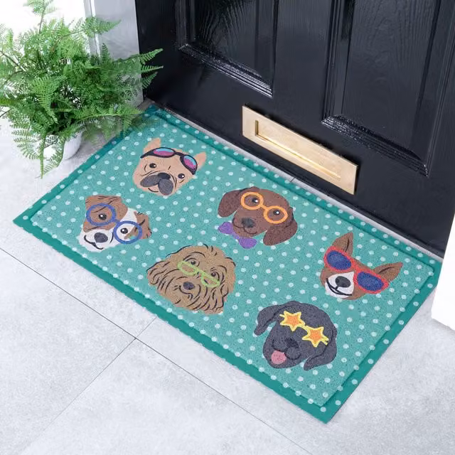 Artsy Mats Dogs on Polka Dots Indoor Outdoor Non-Slip Washable Doormat, Green