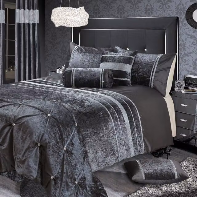 Intimates Rienzo Diamante Duvet Cover and Pillowcase Set in Grey, W/D/H: 140 x 200 cm and 90 x 200 cm