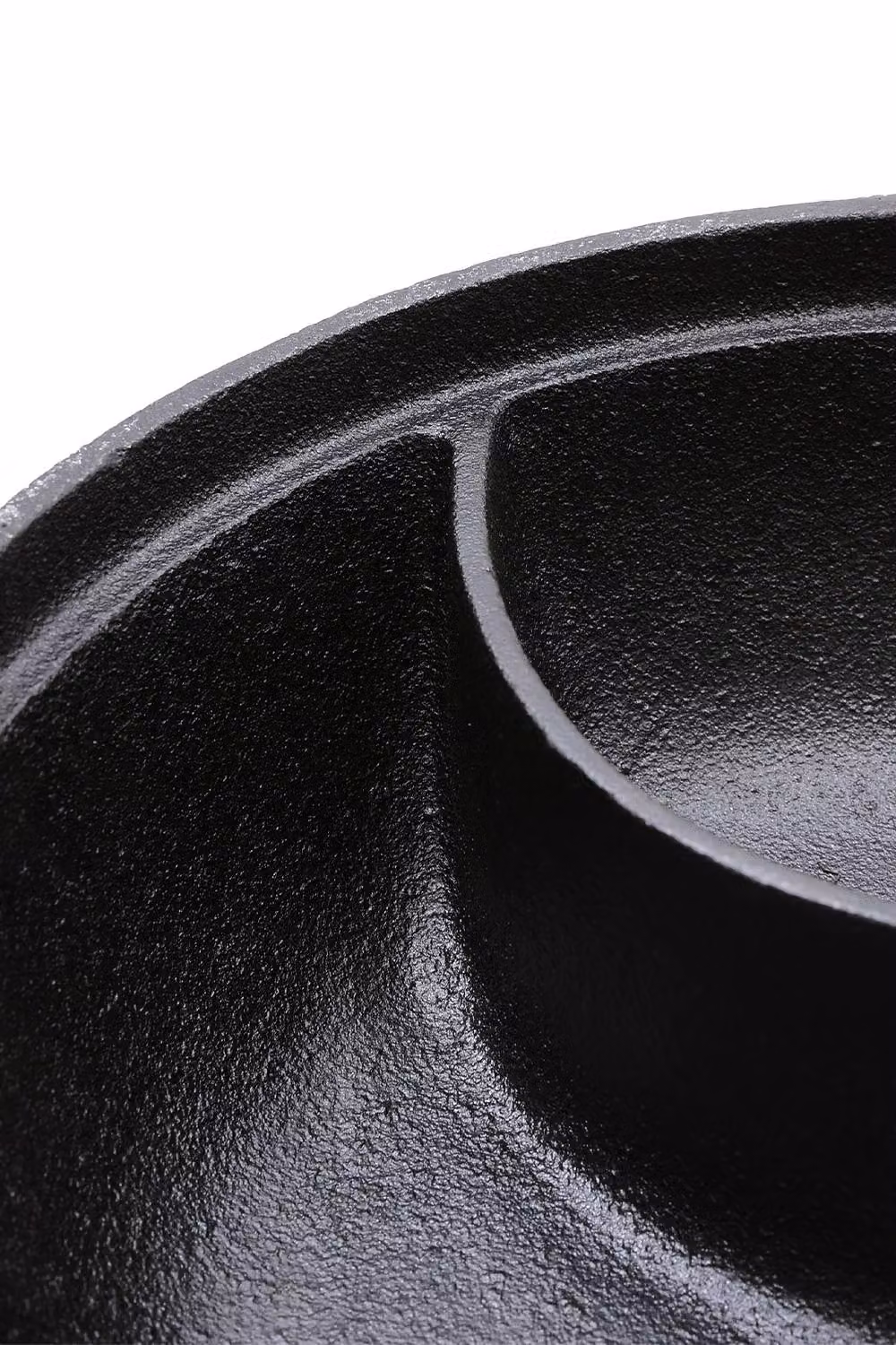 Garden Sanctuary Black Cast Iron Hot Pot with Divider Casserole – 3