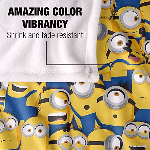 LOGOVISION Minions Silky Touch Super Soft Fleece Throw Blanket, White, W/D/H: 152 x 127 x 1 cm – 3