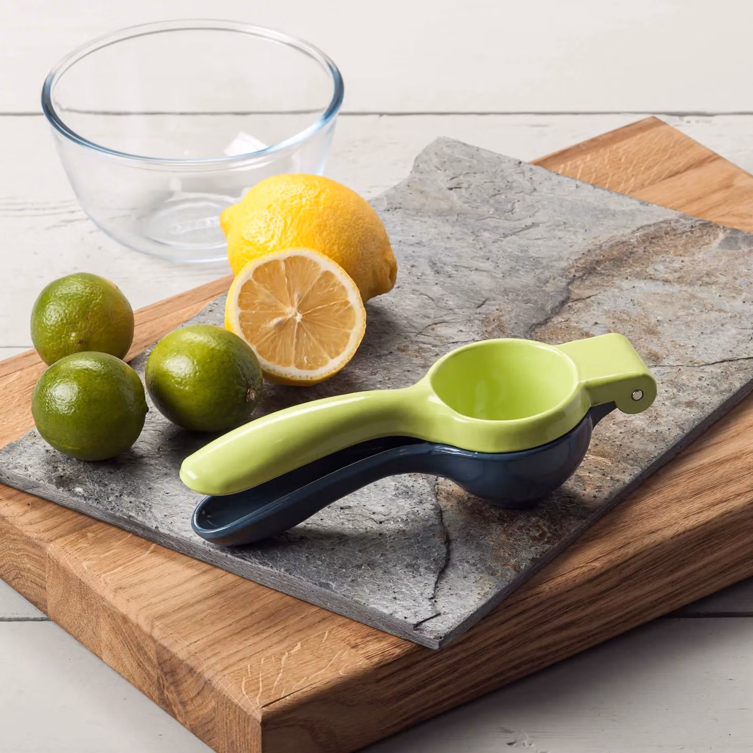 Kilo Green Citrus Press and Lemon and Lime Juicer with Ergonomic Grip – 3