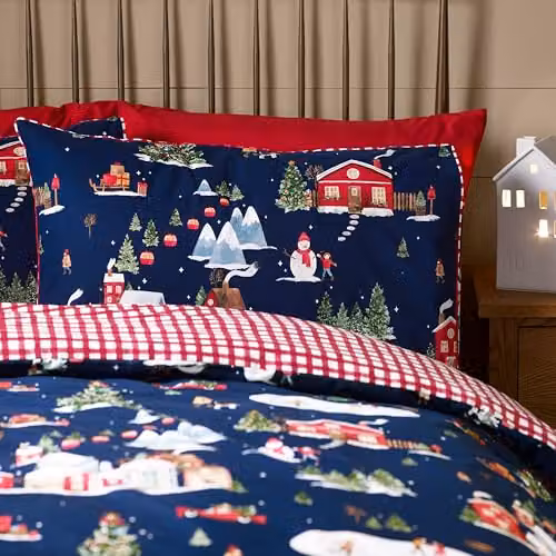 Catherine Lansfield Christmas Ski Village Reversible Double Duvet Cover and Pillowcase Set in Blue, W/D/H: 200 x 200 cm – 2