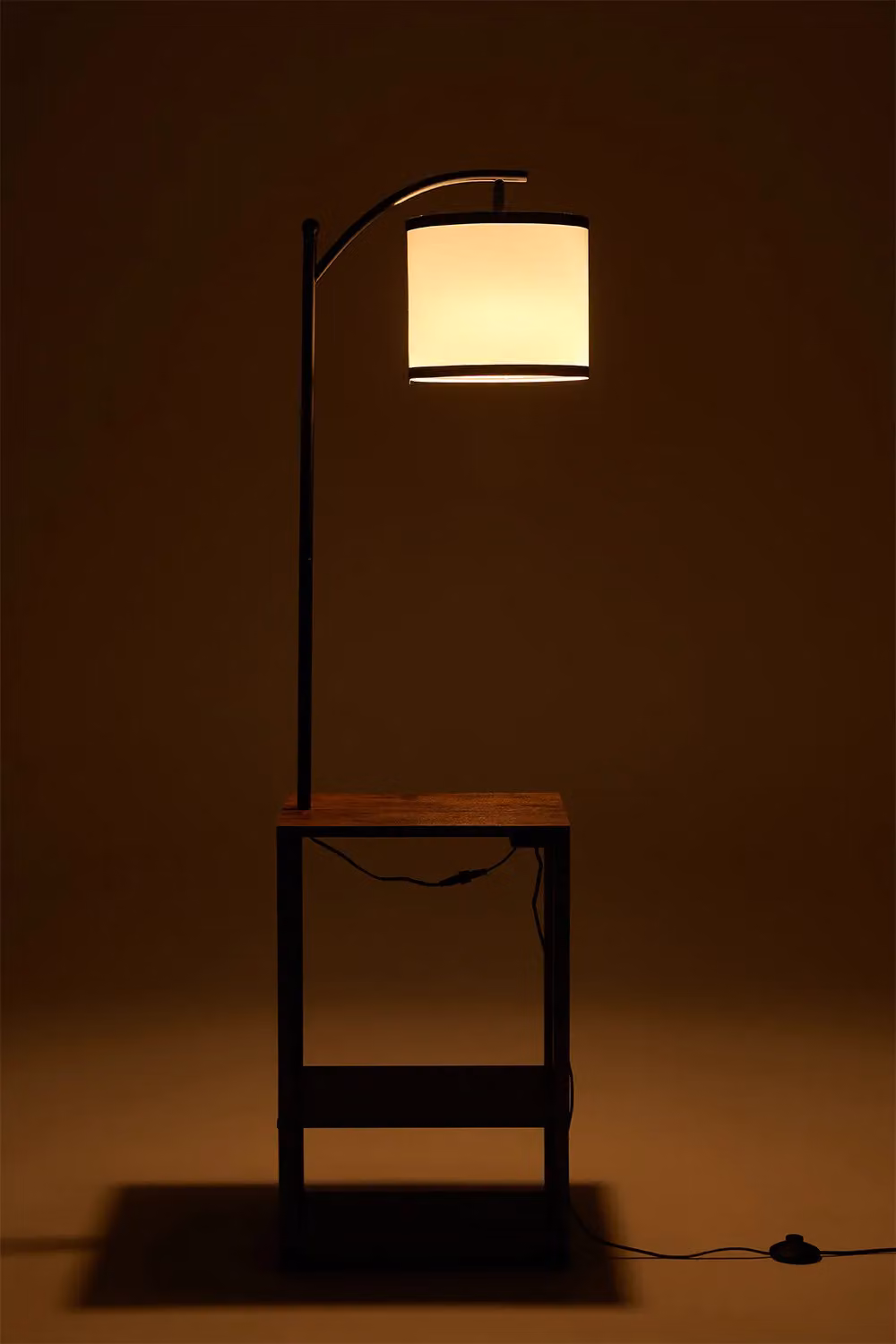 Living and Home Modern 2-in-1 Metal Floor Lamp and Side Table in Walnut and Black – 3