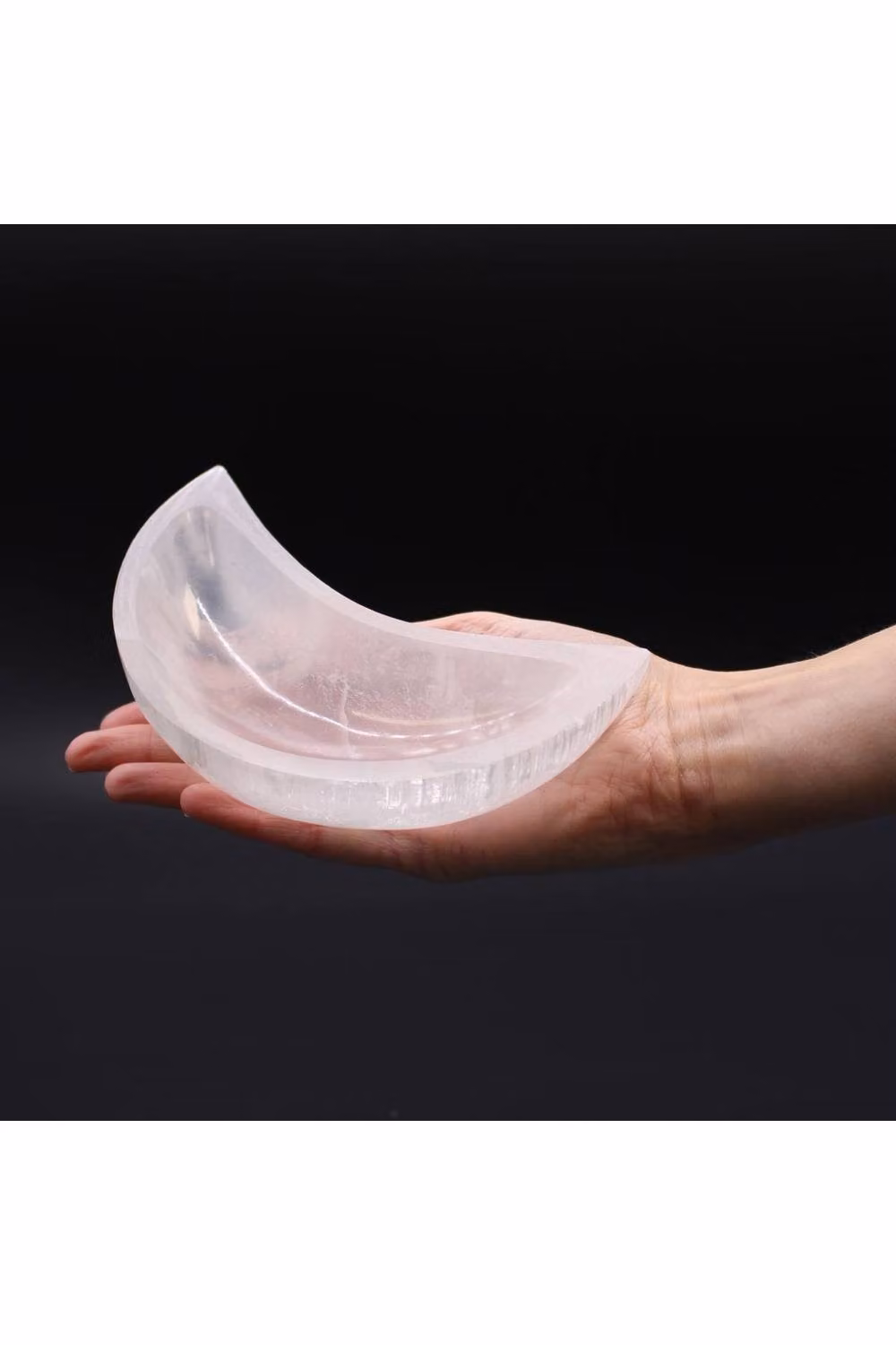 KDMD White Selenite Moon Bowl, Organic Stone Crystal Display and Storage Decor, Diameter: 15 cm – 3