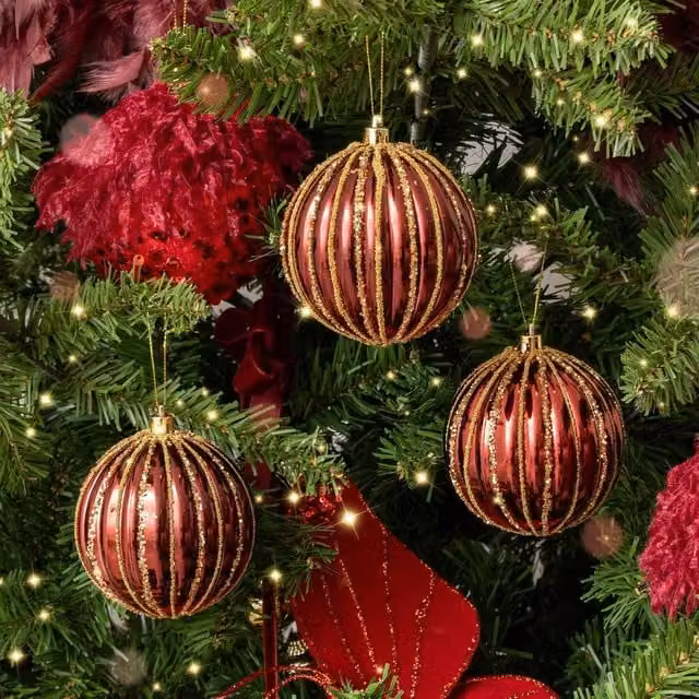 Melody Maison Set of 3 Red and Gold Striped Round Hanging Christmas Baubles, Diameter: 8 cm